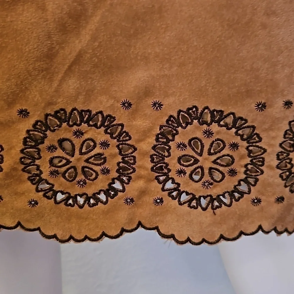 ECOLOGIE Tan Faux Suede Patchwork Scalloped Floral Cutout Skirt